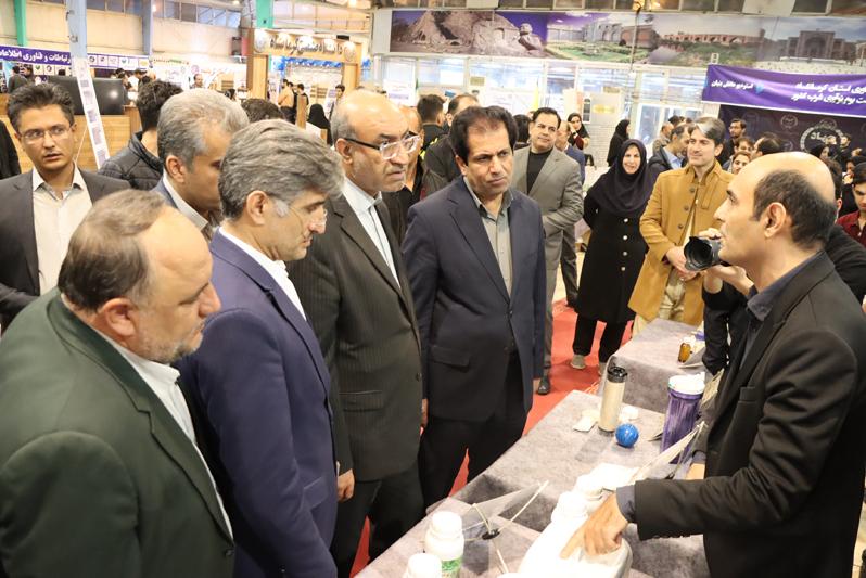گشایش غرفه دانشگاه رازی با 96 دستاورد جدید در نمایشگاه دستاوردهای پژوهشی، فناوری و فن‌بازار استان کرمانشاه